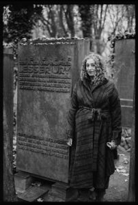 lesser is me more or less, image 2 – Tanya Ury